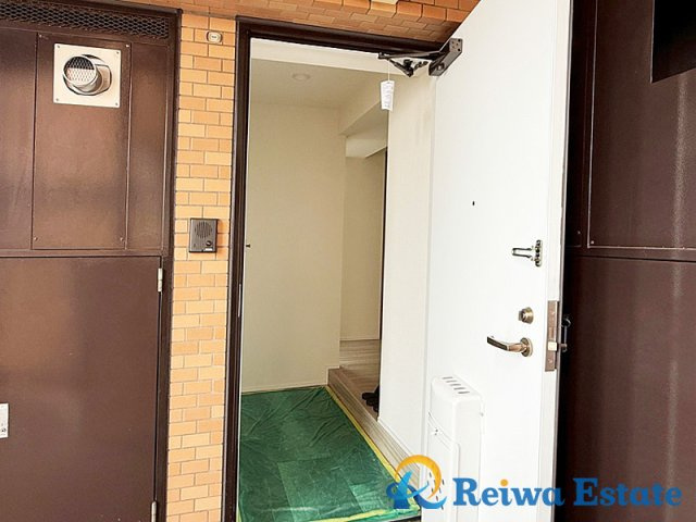 ライオンズプラザ茅ヶ崎の玄関