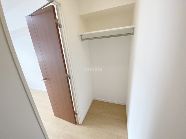 ドゥーエ大宮の収納|ウォークインクローゼット☆