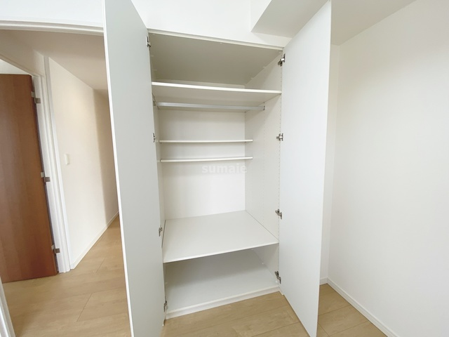 ドゥーエ大宮の収納|奥行のある収納スペース！