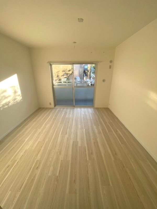 ベルフラット吉野の居間・リビング