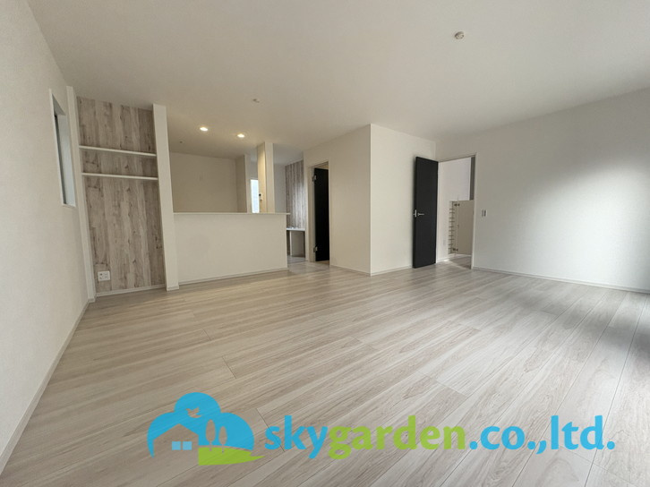 茅ヶ崎市円蔵3期　新築戸建　全2棟2号棟の居間・リビング