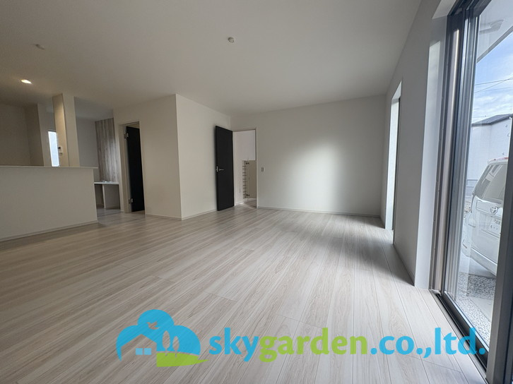 茅ヶ崎市円蔵3期　新築戸建　全2棟2号棟の居間・リビング