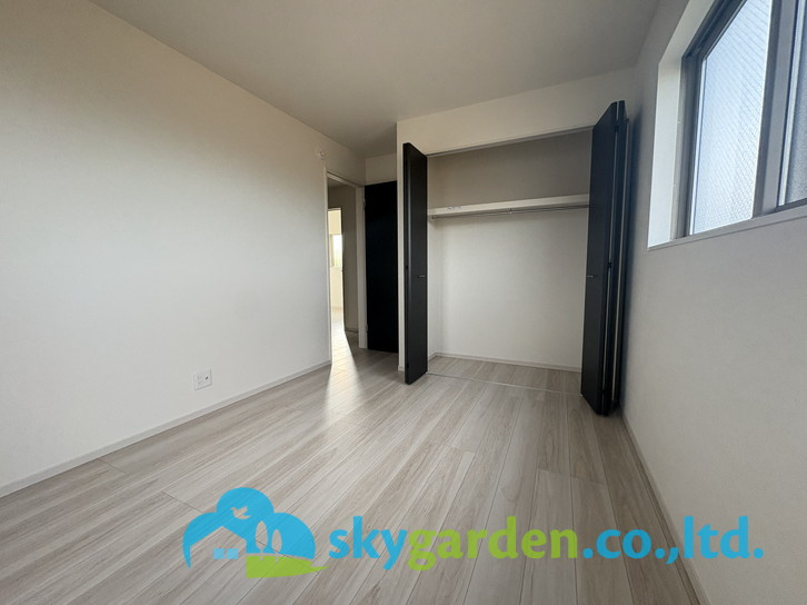 茅ヶ崎市円蔵3期　新築戸建　全2棟2号棟の洋室