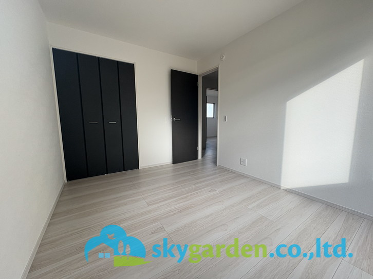 茅ヶ崎市円蔵3期　新築戸建　全2棟2号棟の洋室