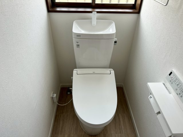 大木町大角中古住宅のトイレ