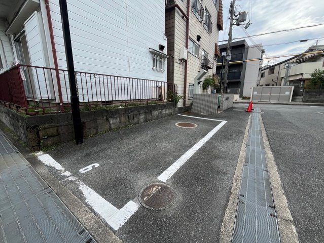【駐車場】 | メゾンアベニール