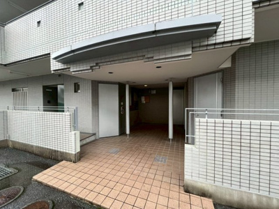 【エントランス】 | メゾンアベニール