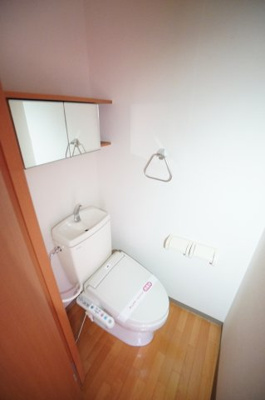 【トイレ】 | ブランシュール | ※同物件・同タイプの写真です。