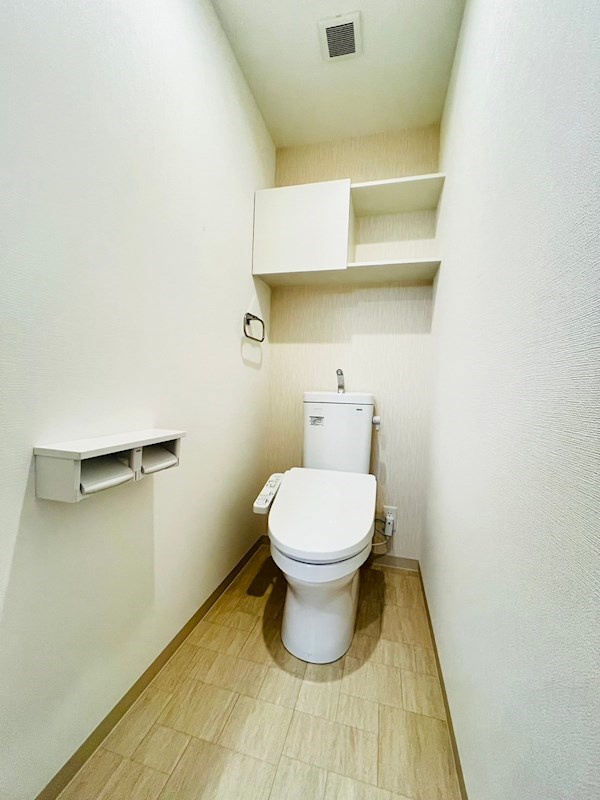 ORIENTAL FLATS KOBEのトイレ