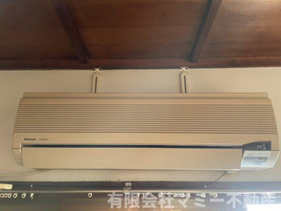 【設備】 | 七つ屋町戸建C | 2F和室①エアコン