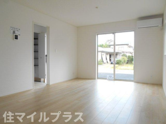 【居間・リビング】 | 二本松市竹田2丁目新築一戸建て5棟 | ゆったりとしたリビングです