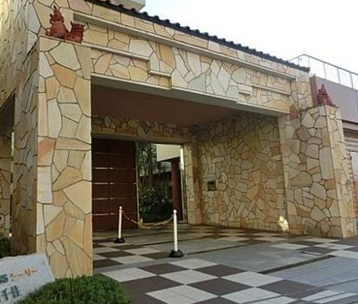 【エントランス】 | ロイヤルパークスシーサー南千住 | 落ち着いたエントランスです