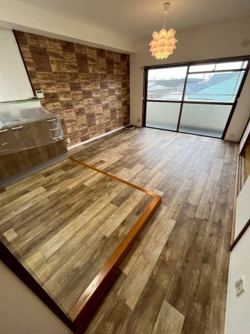 チャフル甲東の居間・リビング