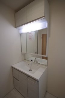 【独立洗面台】 | 【仲介手数料無料！！】府中市四谷4丁目　新築戸建て（全14棟）9号棟　4780万円