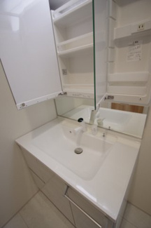 【独立洗面台】 | 【仲介手数料無料！！】府中市四谷4丁目　新築戸建て（全14棟）9号棟　4780万円