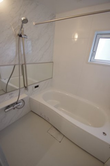 【浴室】 | 【仲介手数料無料！！】府中市四谷4丁目　新築戸建て（全14棟）9号棟　4780万円