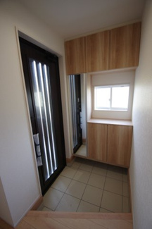 【玄関】 | 【仲介手数料無料！！】府中市四谷4丁目　新築戸建て（全14棟）9号棟　4780万円