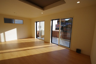 【居間・リビング】 | 【仲介手数料無料！！】府中市四谷4丁目　新築戸建て（全14棟）9号棟　4780万円