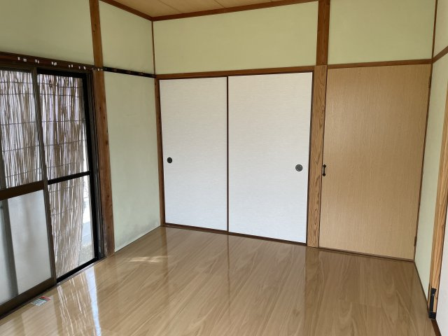 唐津市菜畑のアパートの寝室