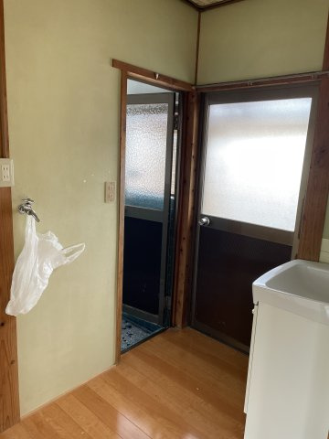 唐津市菜畑のアパートの洗面所