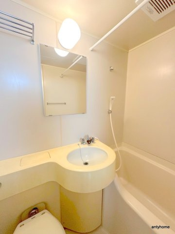 ハイツ西村　仲介手数料無料の洗面所