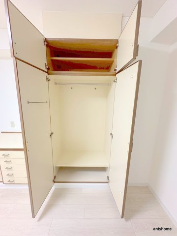 ハイツ西村　仲介手数料無料の収納