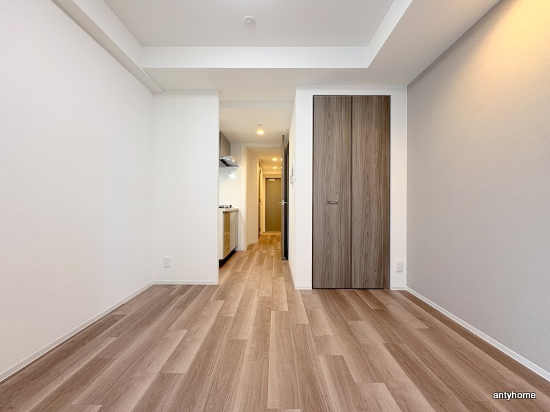 Metrosa谷町六丁目South　仲介手数料無料の居間・リビング