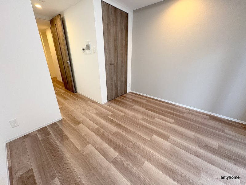 Metrosa谷町六丁目South　仲介手数料無料の洋室