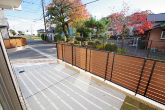 【駐車場】