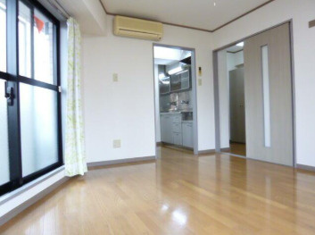 【居間・リビング】 | エフアイビル | 明るい洋室！