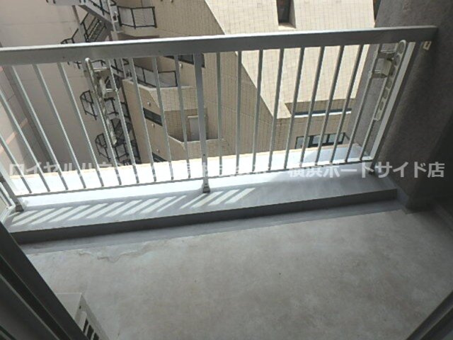 【バルコニー】