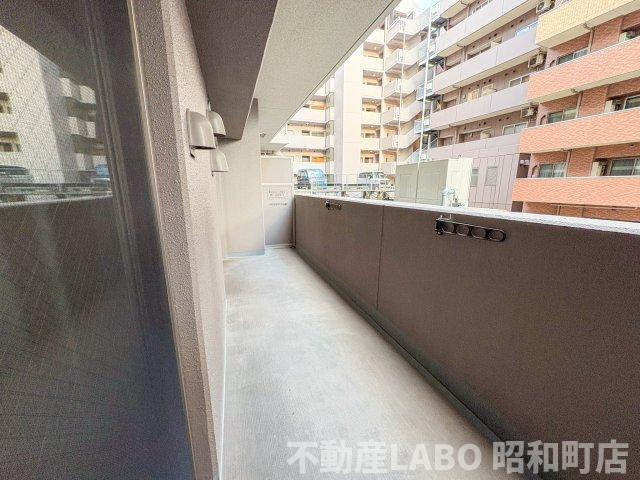 グランディールＮＡＭＢＡ のバルコニー
