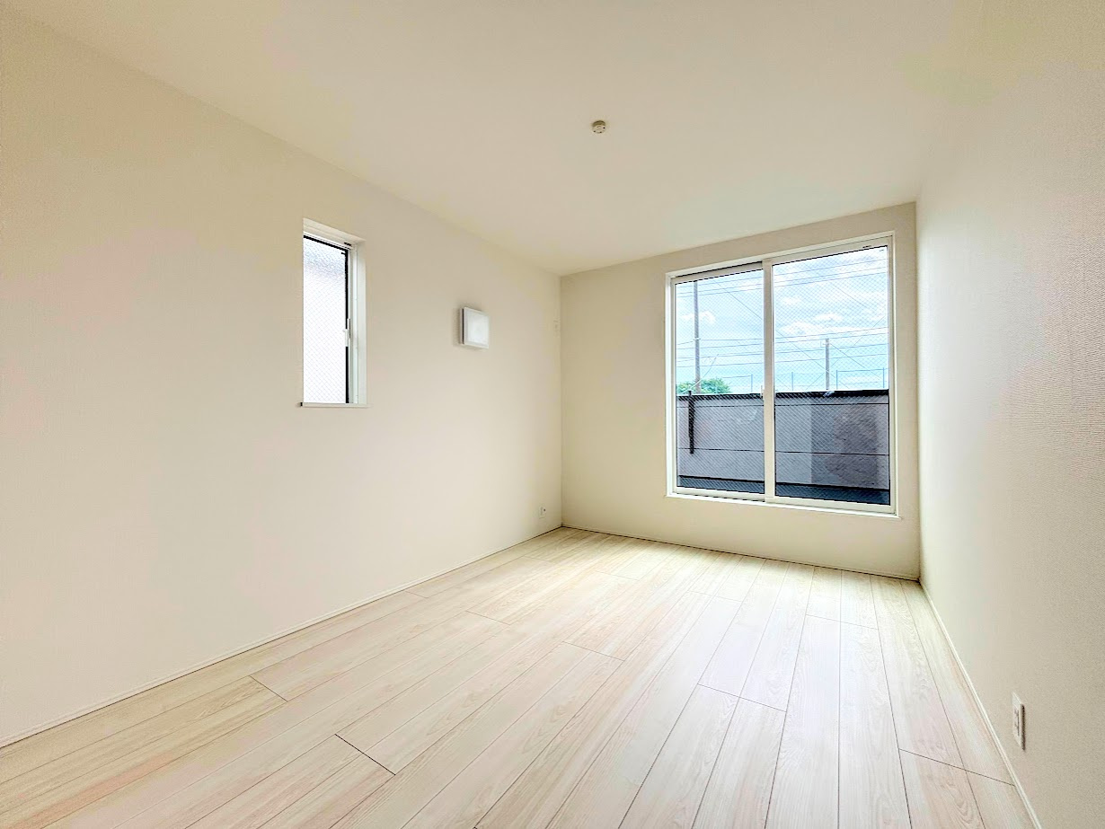 泉区下和泉3丁目　新築戸建てのその他|［モデルハウス］◆感性を育むプライベートルームはシンプルでスマートな空間。好みの空間で読書をしたり、音楽を聞いたりと一人の時間も充実したものにできます。
