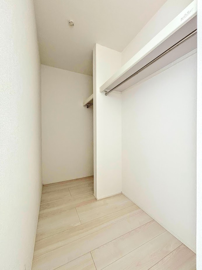 泉区下和泉3丁目　新築戸建てのその他|［モデルハウス］◆大容量のウォークインクローゼットがあれば、室内にタンスなどを置かなくて済み、室内がスッキリします！
