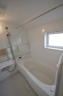 【浴室】 | 【仲介手数料無料！！】府中市四谷4丁目　新築戸建て（全14棟）12号棟　4730万円