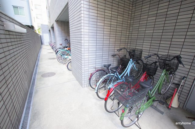 ノルデンハイム東三国3A棟　仲介手数料無料の駐車場