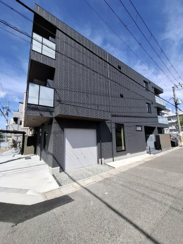 ホワイトガーデン西宮中島町の外観