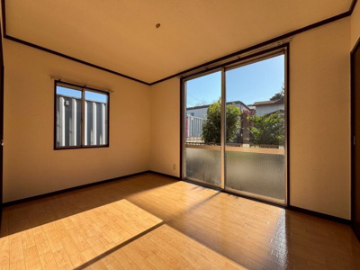 【居間・リビング】 | かすみコーポ | ※同タイプのお部屋の写真ですので実際とは異なります