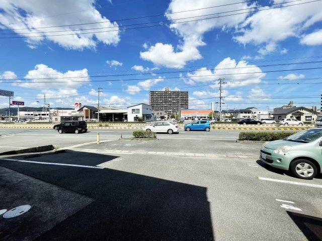 シャーメゾン　Ⅲ番館の駐車場