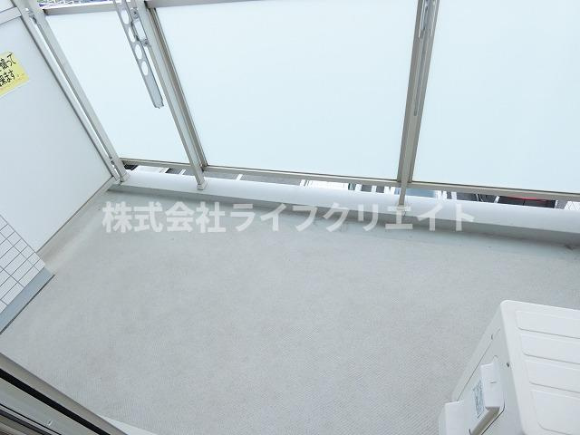 シャーメゾンステージ日野のバルコニー