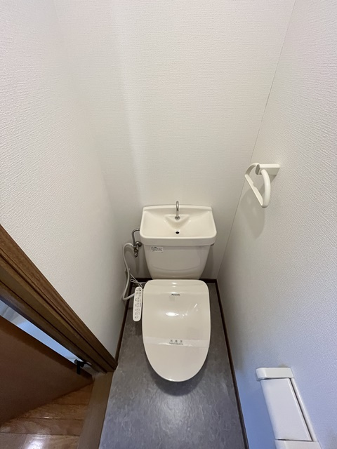 光華館のトイレ