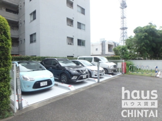 【駐車場】
