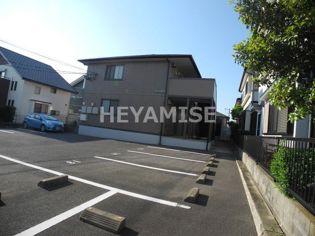 ロイヤルシティ富の原の外観