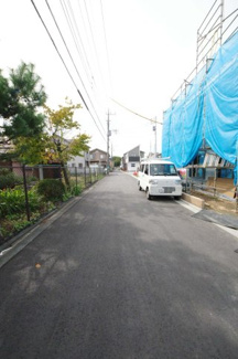 【前面道路含む現地写真】 | 【仲介手数料無料！！】府中市四谷4丁目　新築戸建て（全14棟）13号棟　4780万円