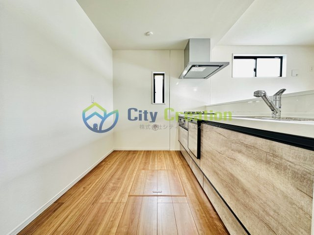 平塚市黒部丘1期　新築一戸建て　2号棟のキッチン