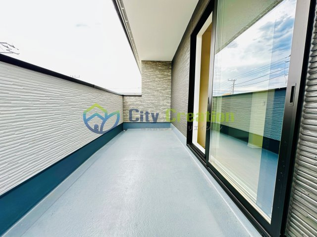 平塚市黒部丘1期　新築一戸建て　2号棟のバルコニー