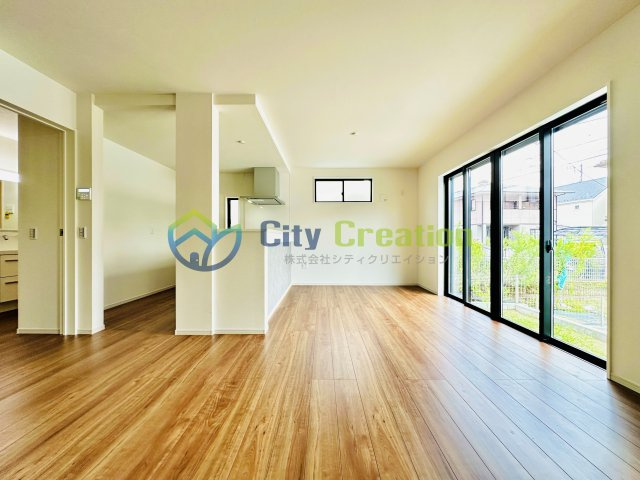 平塚市黒部丘1期　新築一戸建て　2号棟の居間・リビング