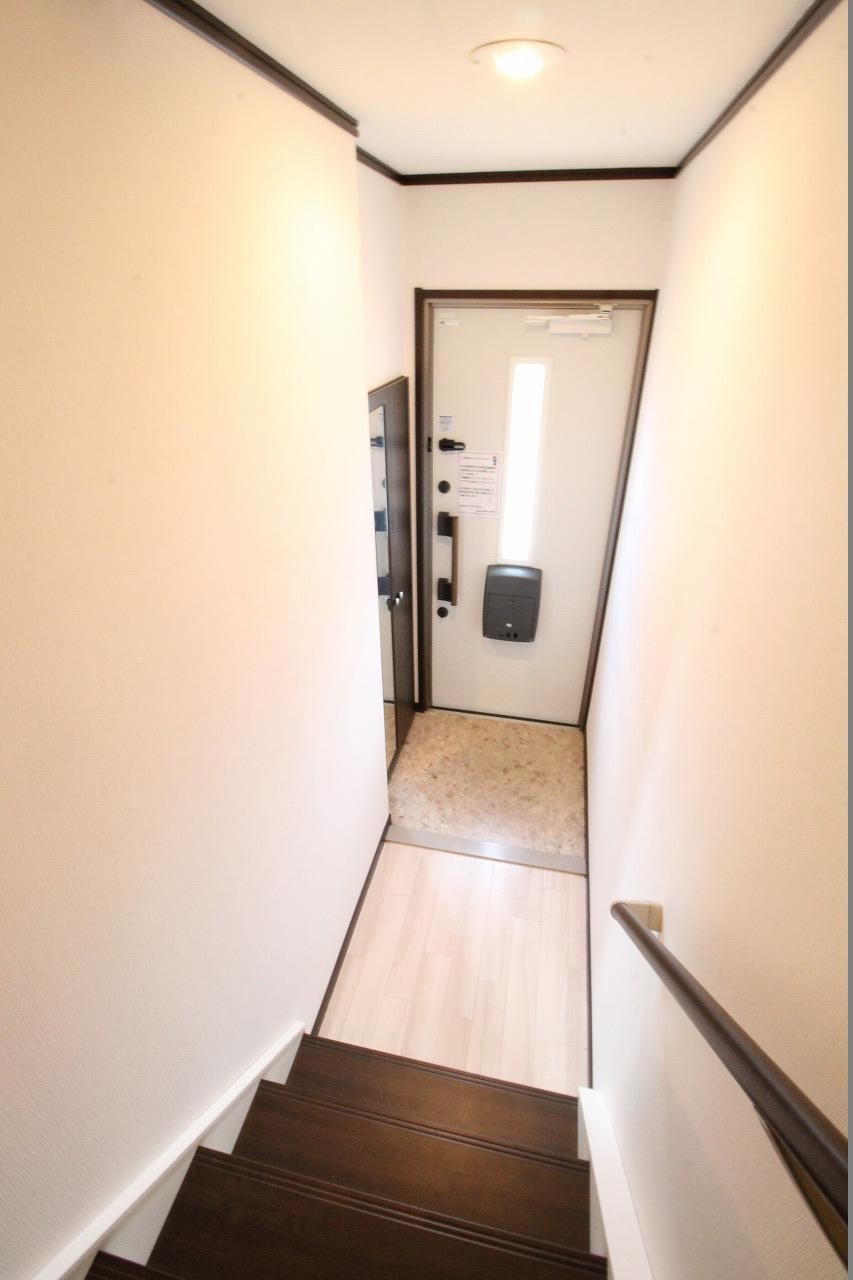 サンガーデン高津橋の玄関|※お部屋により仕様が異なる場合があります。