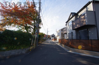 【前面道路含む現地写真】