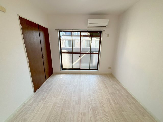 京和マンションの居間・リビング